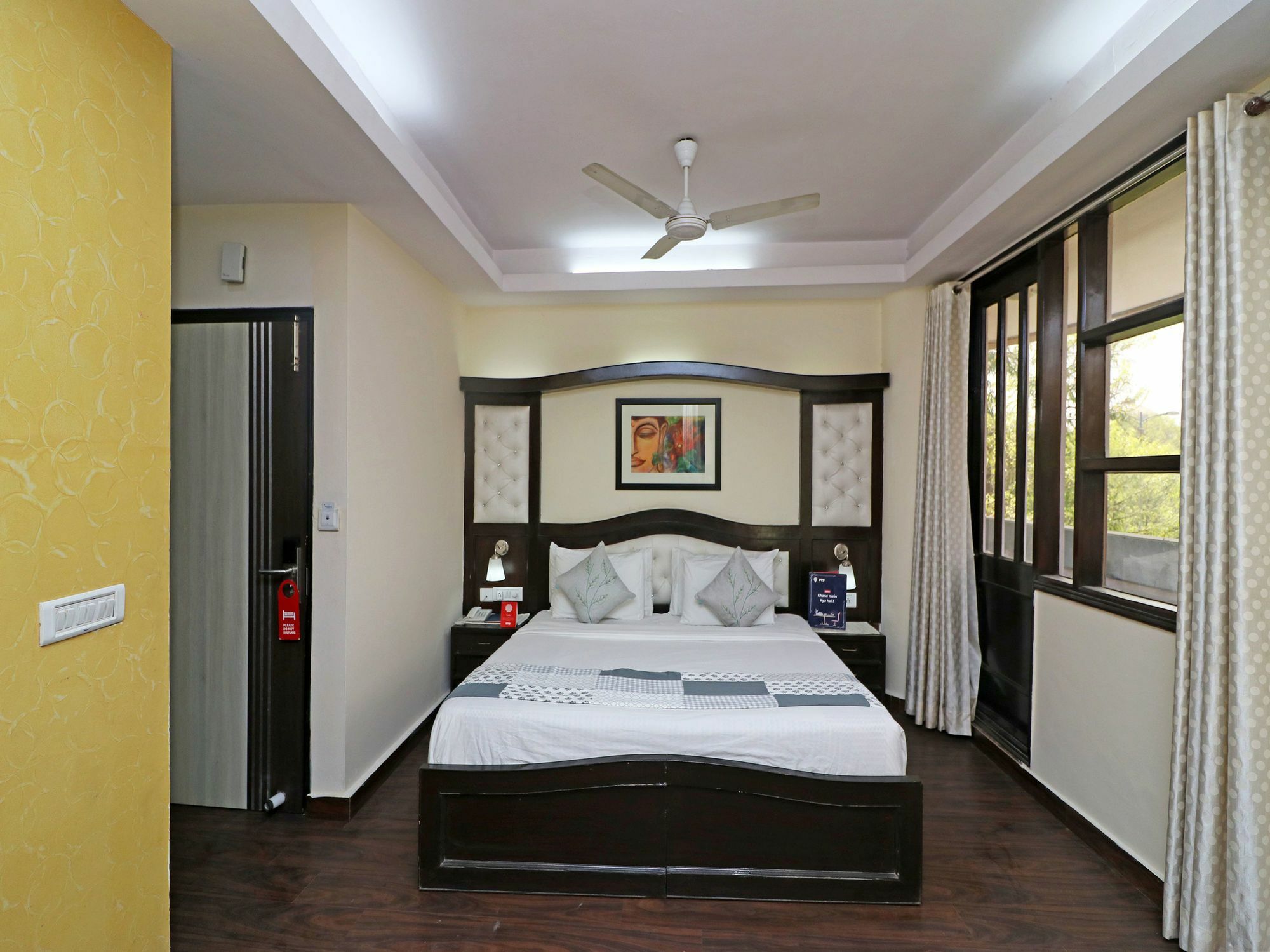 Oyo 13451 Star Corporate Avenue Hotel New Delhi Eksteriør billede