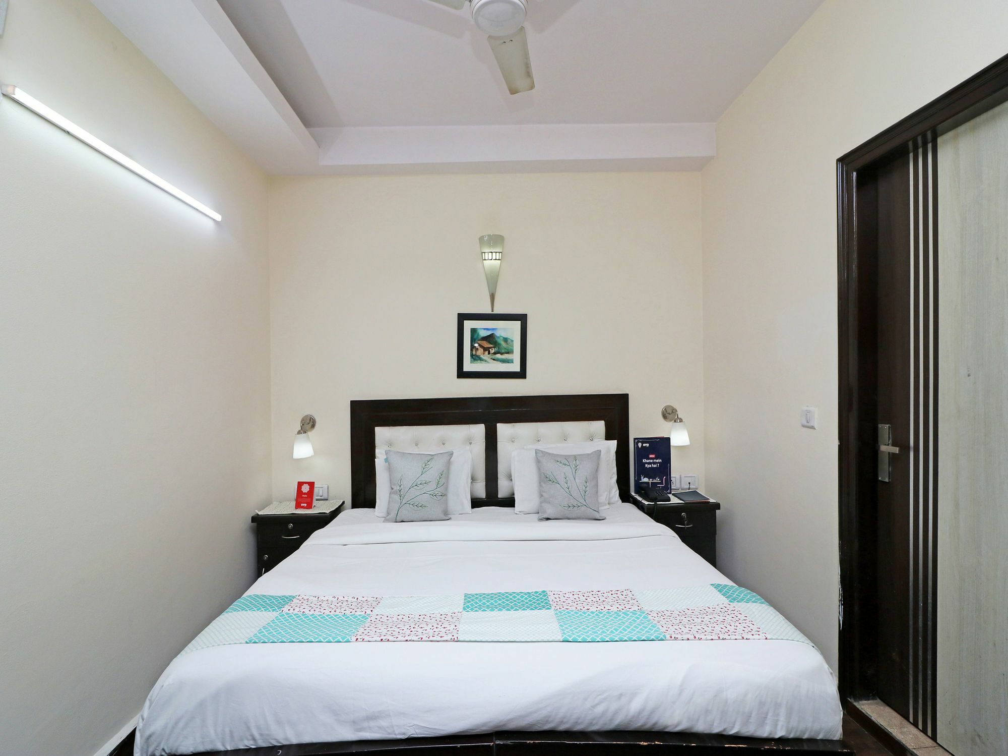 Oyo 13451 Star Corporate Avenue Hotel New Delhi Eksteriør billede